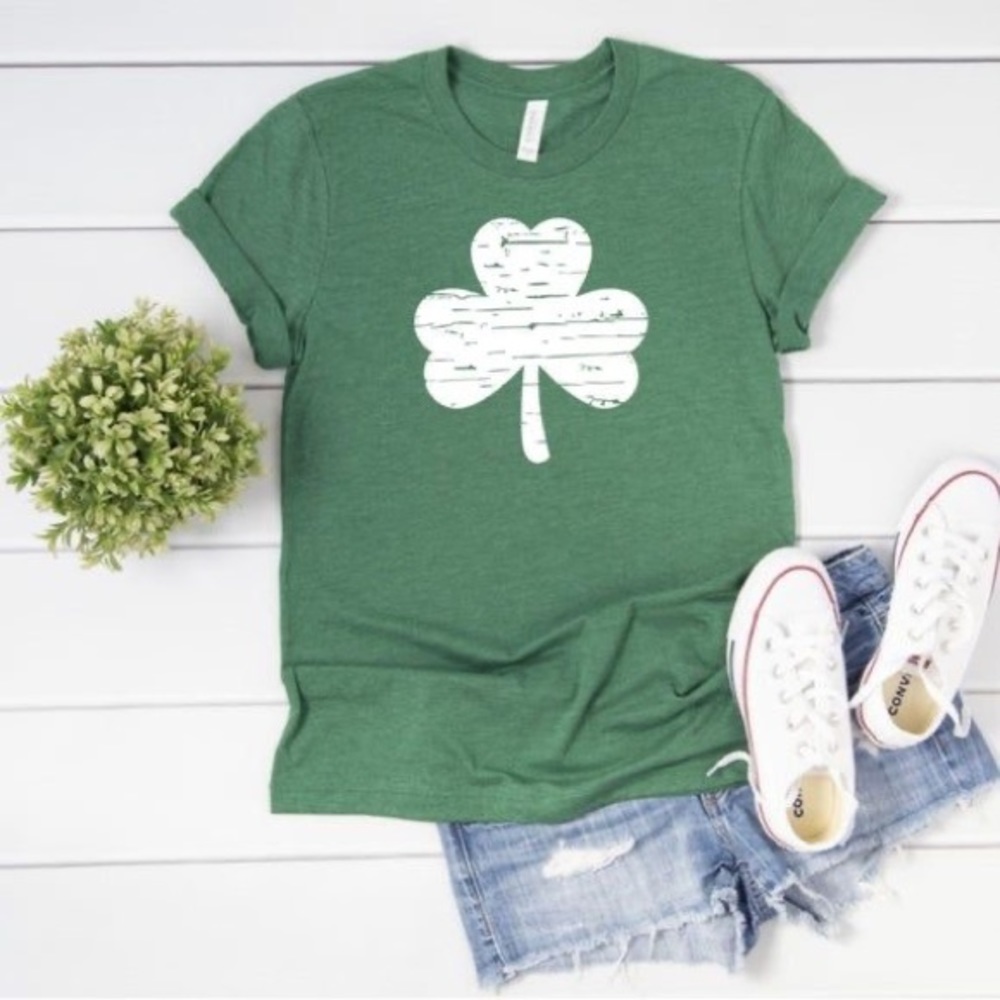 shamrock tee